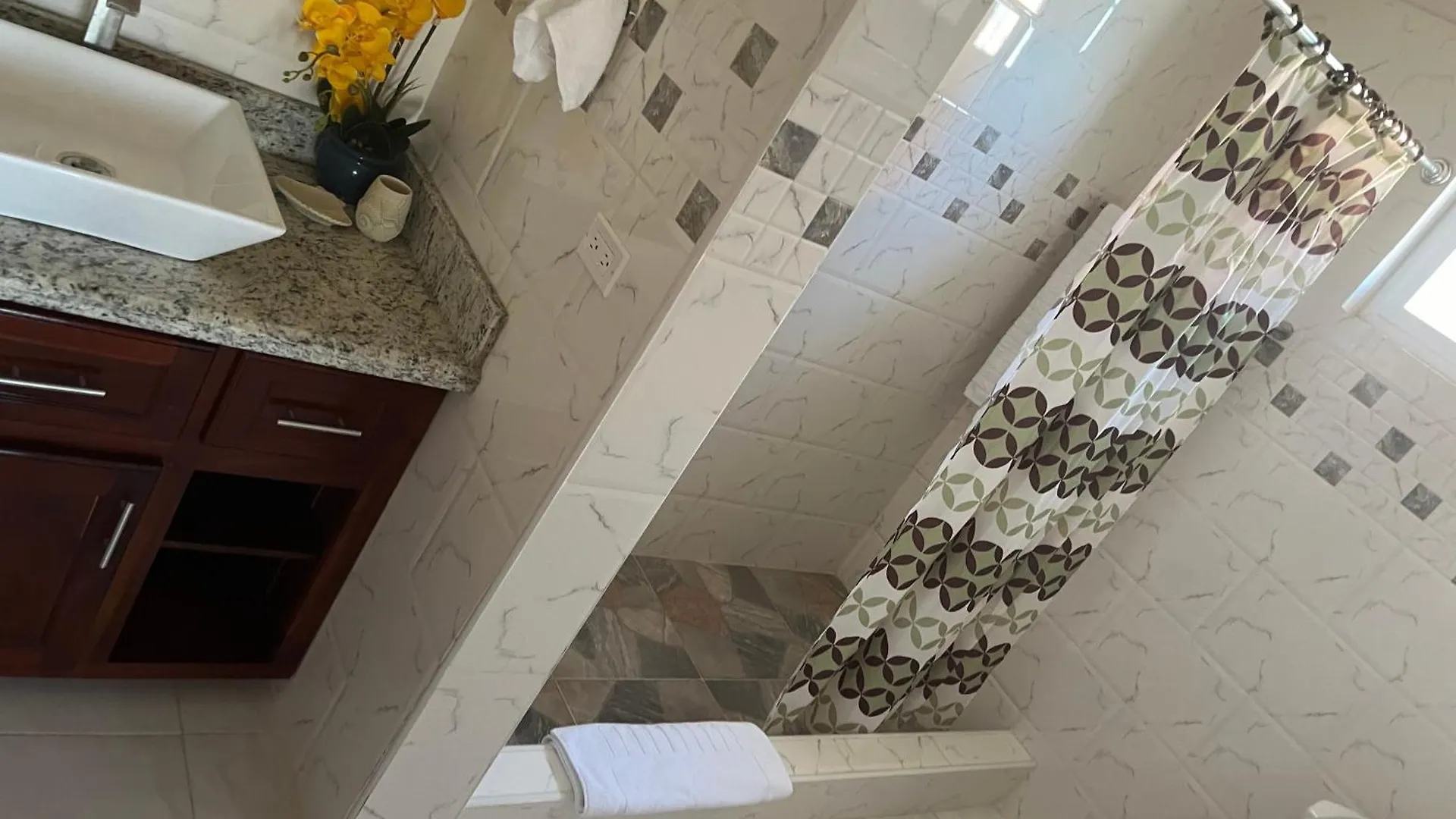***  Bed and Breakfast Lagardan Ocean View RioNuoya Jamaica